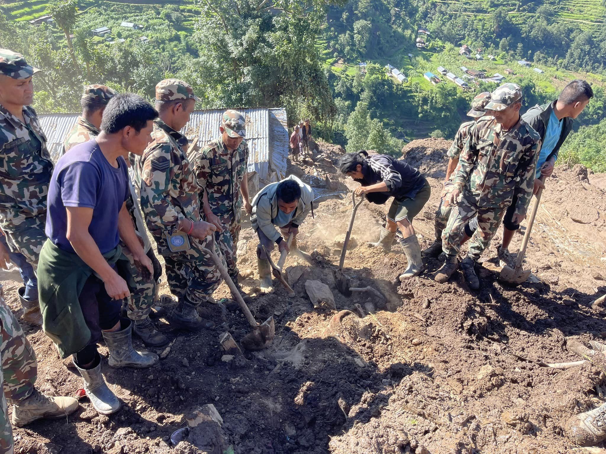 बाढी, पहिरो लगायतका विपद्‍मा परी हालसम्म २०८ जनाको मृत्यु