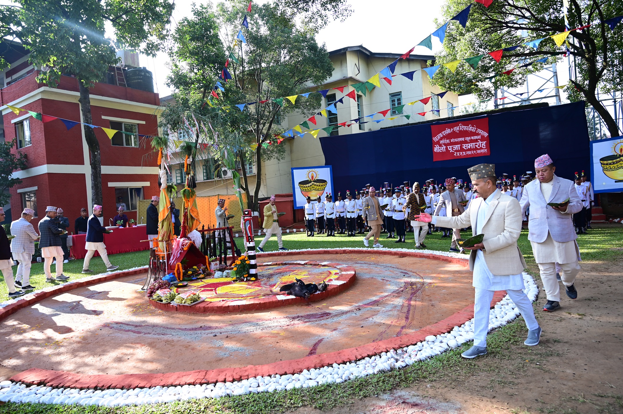 प्रहरी महानिरीक्षक बसन्त बहादुर कुँवरबाट बडा दशैँ मौलो पूजा सम्पन्न