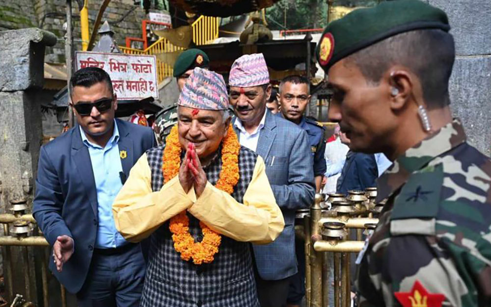 राष्ट्रपतिद्वारा नवदुर्गाको पूजा तथा प्रसाद ग्रहण