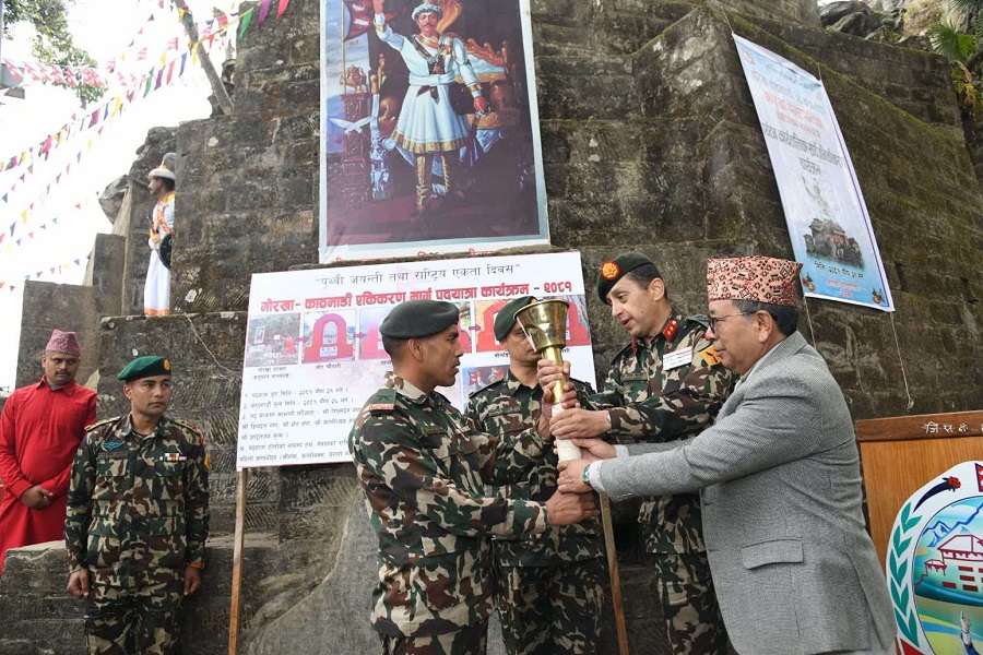 गोरखाबाट एकीकरण पदयात्रामा निस्कियो नेपाली सेनाको टोली