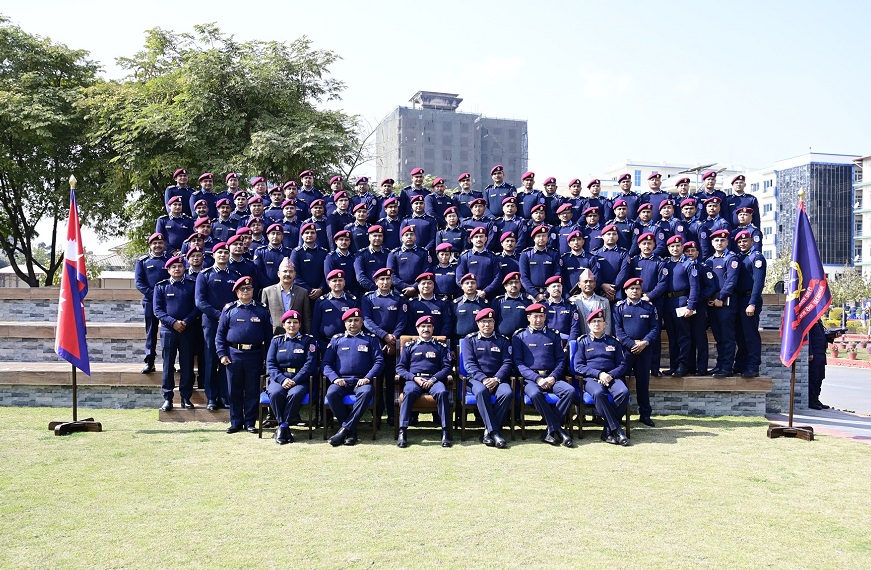 ७२ जना प्रहरी नायव उपरीक्षकहरू दर्ज्यानी चिन्हद्वारा सुशोभित