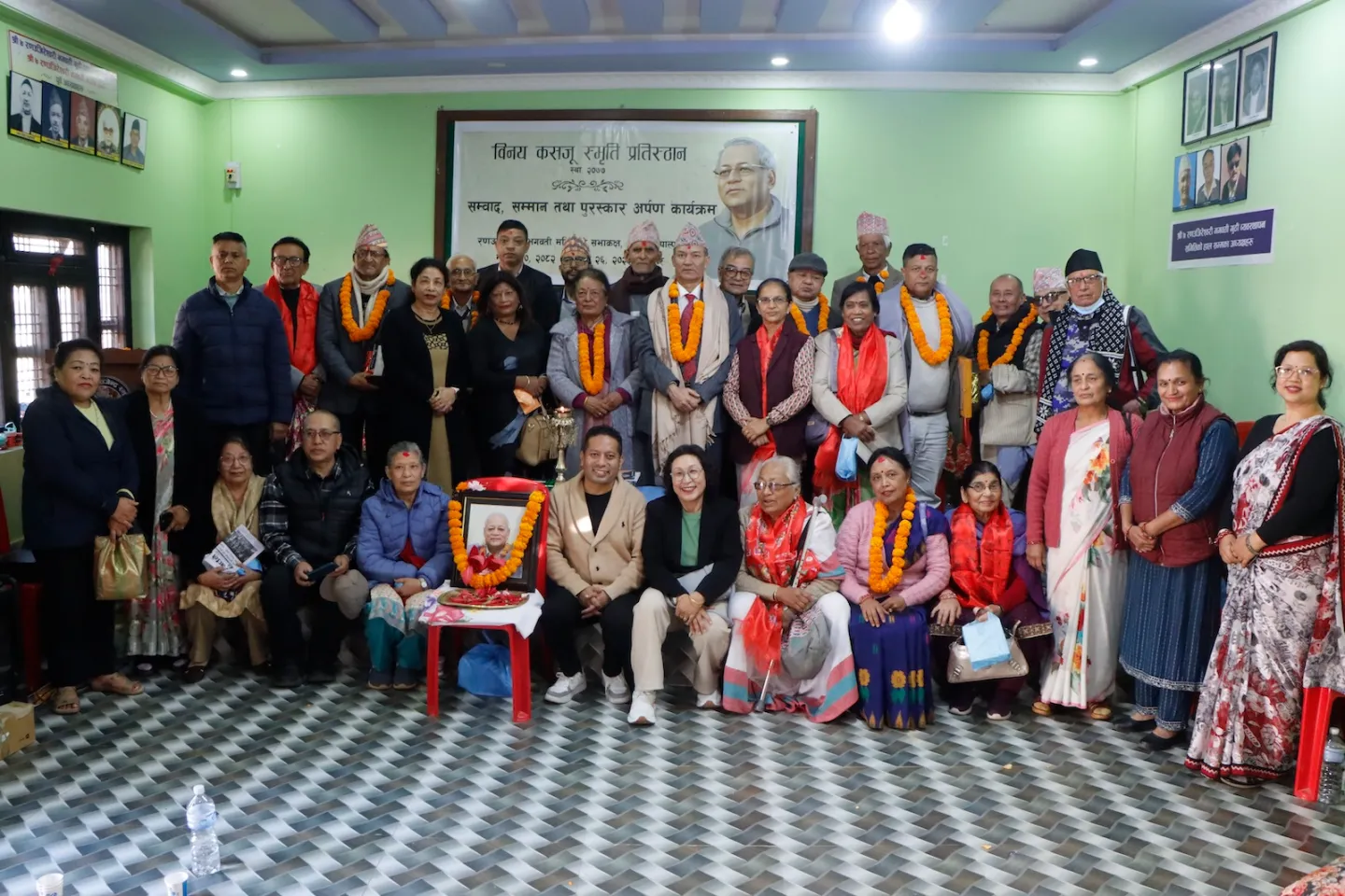 विनय कसजू प्रतिष्ठानद्वारा छ जना सम्मानित &laquo; News of Nepal