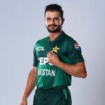 पाकिस्तान बाहिरिएपनि फरहानले रेकर्ड राखे