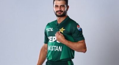 पाकिस्तान बाहिरिएपनि फरहानले रेकर्ड राखे