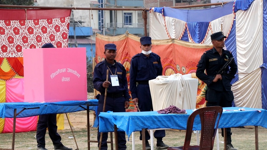 सिन्धुलीमा शान्तिपूर्ण रुपमा मतदान सकियो, ५३.५८ प्रतिशत मत खस्यो 