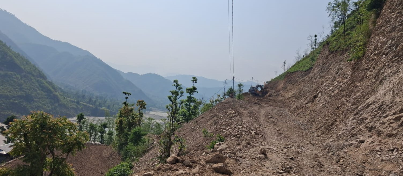 घुर्मी–चतरा सुनकोशी करिडोर निर्माणमा इन्धनको मुल्यवृद्धिले प्रभावित