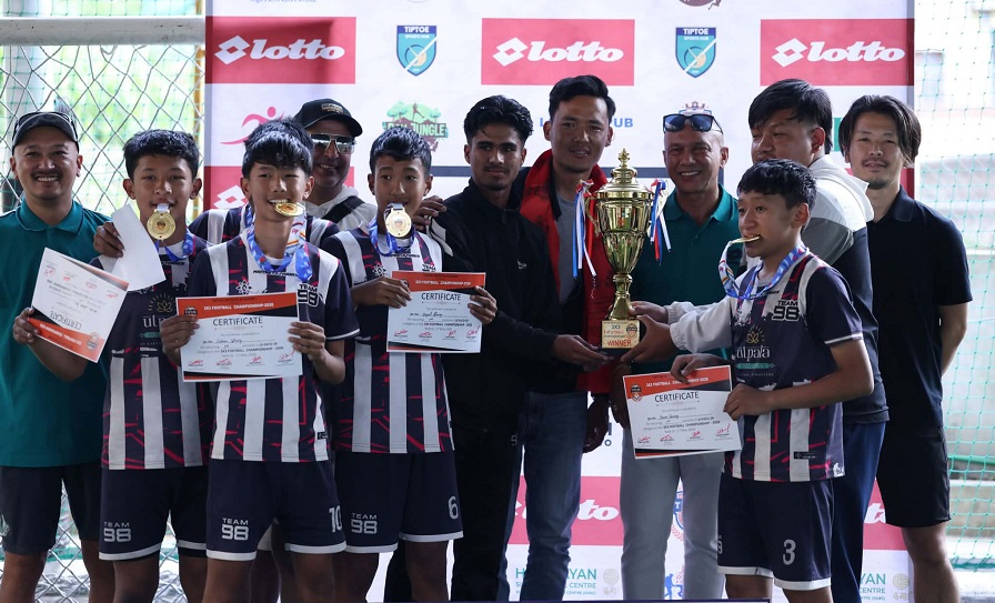 थ्री अन थ्री फुटबलः फर्पिङ र टिम ९८ च्याम्पियन
