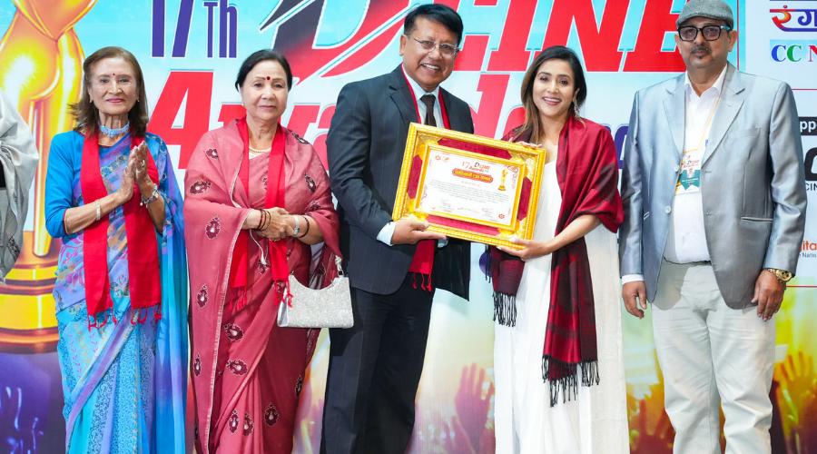 डी सिने अवार्डको २७औँ संस्करण सम्पन्न, अञ्जिला बन्यो उत्कृष्ट फिल्म &laquo; News  of Nepal